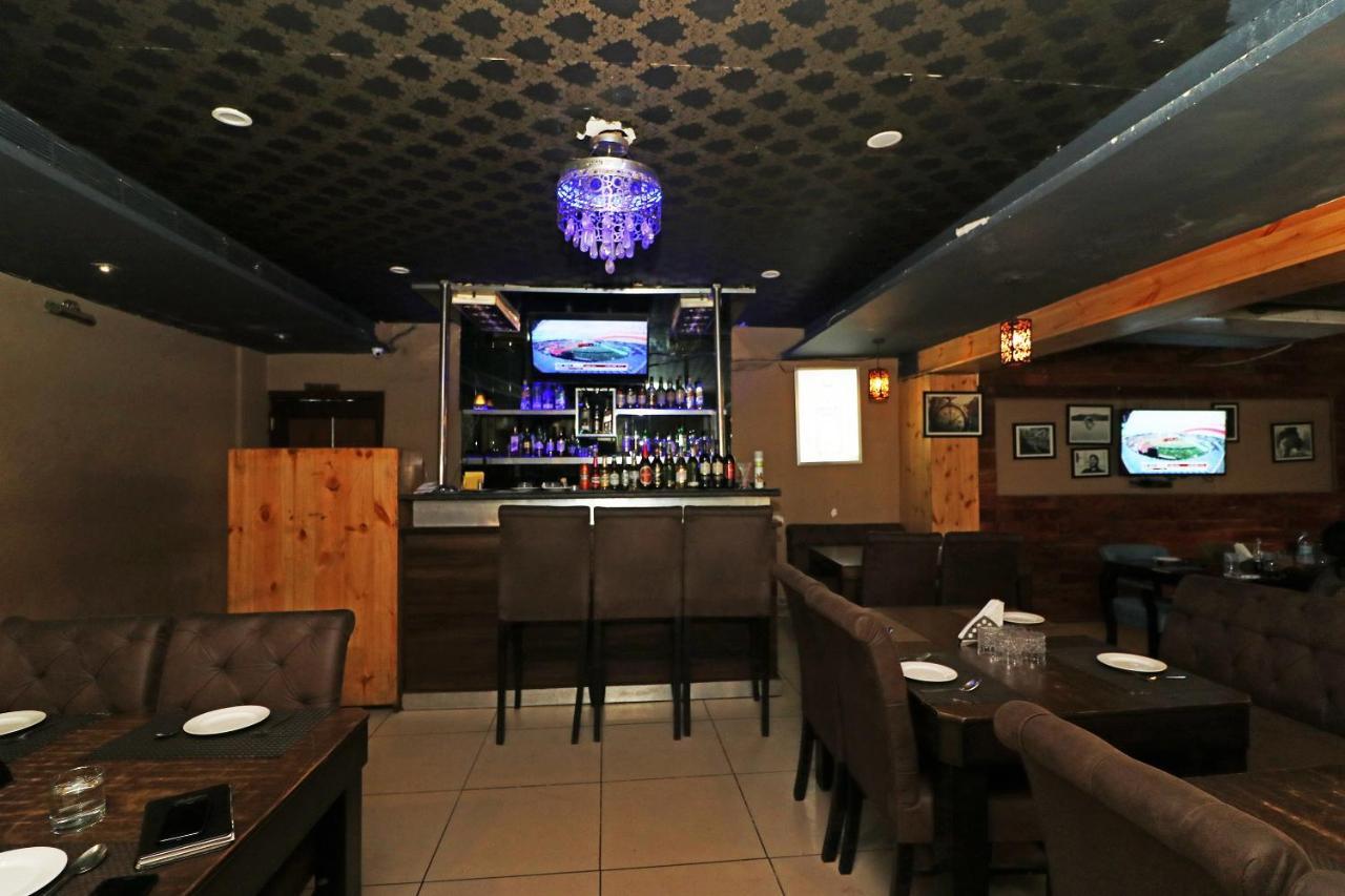 Oyo 22677 Hotel Mehfil Rajpura Экстерьер фото